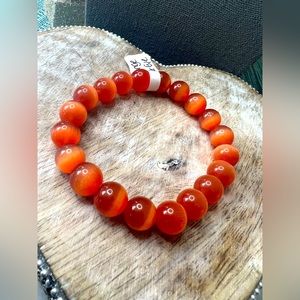 Orange Cat Eye bracelet Stone has meaning and properties of enhancing intuition